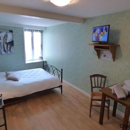 فندق Auberge Des Petits Saint-Igny-de-Vers المظهر الخارجي الصورة